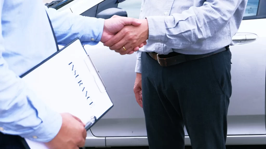 Dealing With Insurance Adjusters After a Car Accident
