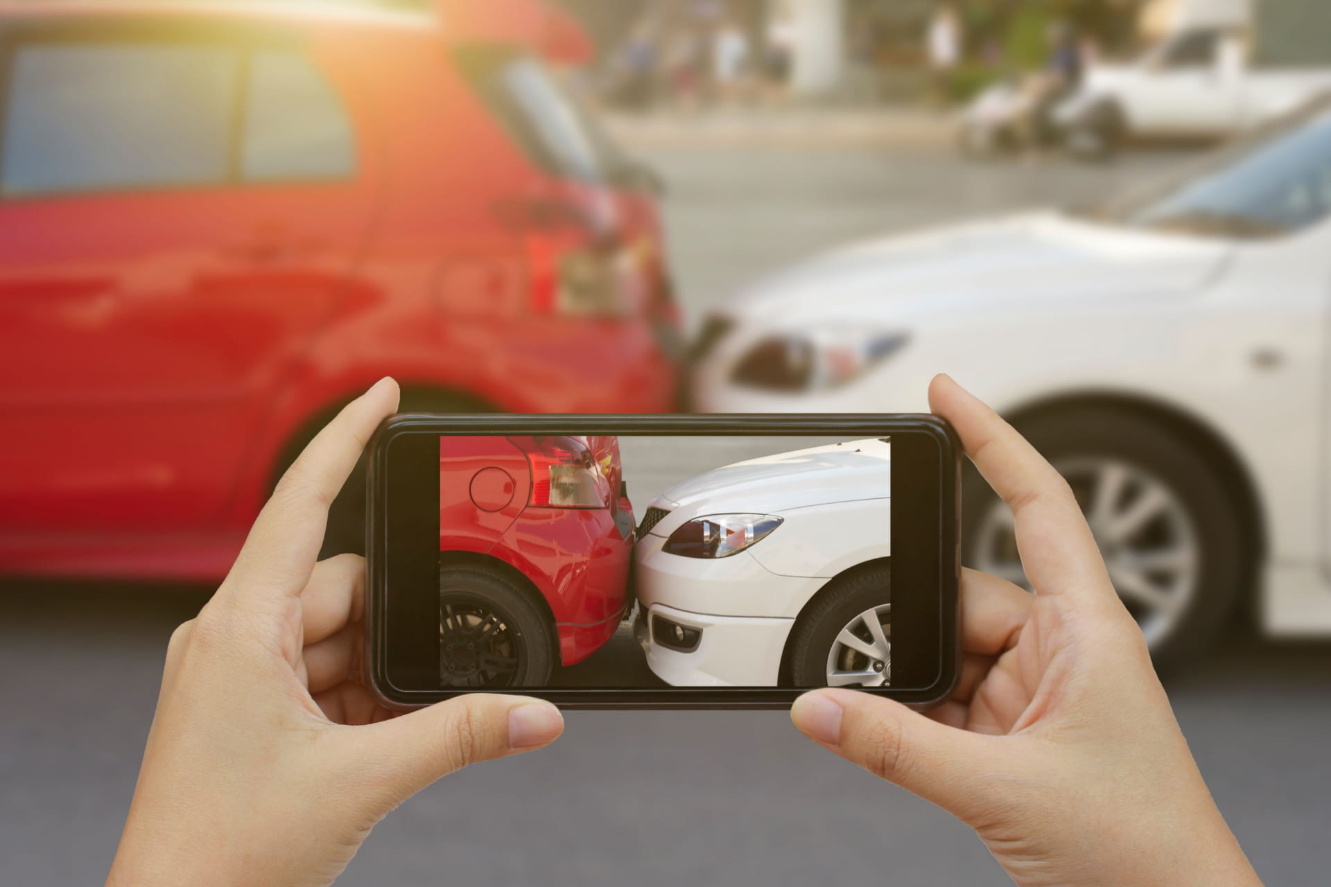 10 Tips on How to Take Photos at the Scene of an Accident<span class=