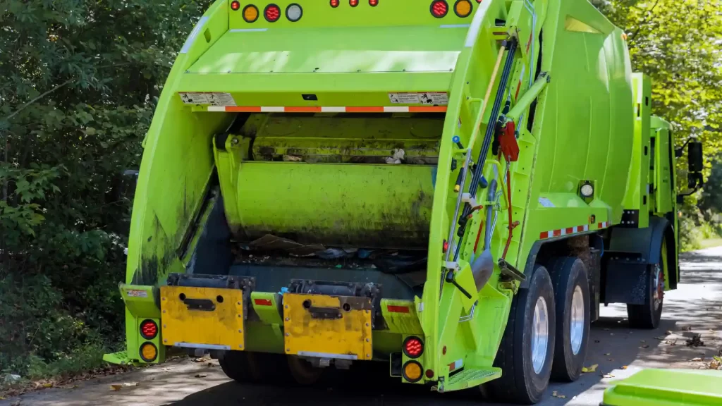Top Insights on Garbage Truck Accident Liability Image 2